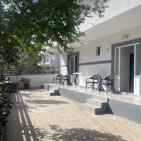 Sunflower Apartments Sarandë Eksteriør billede