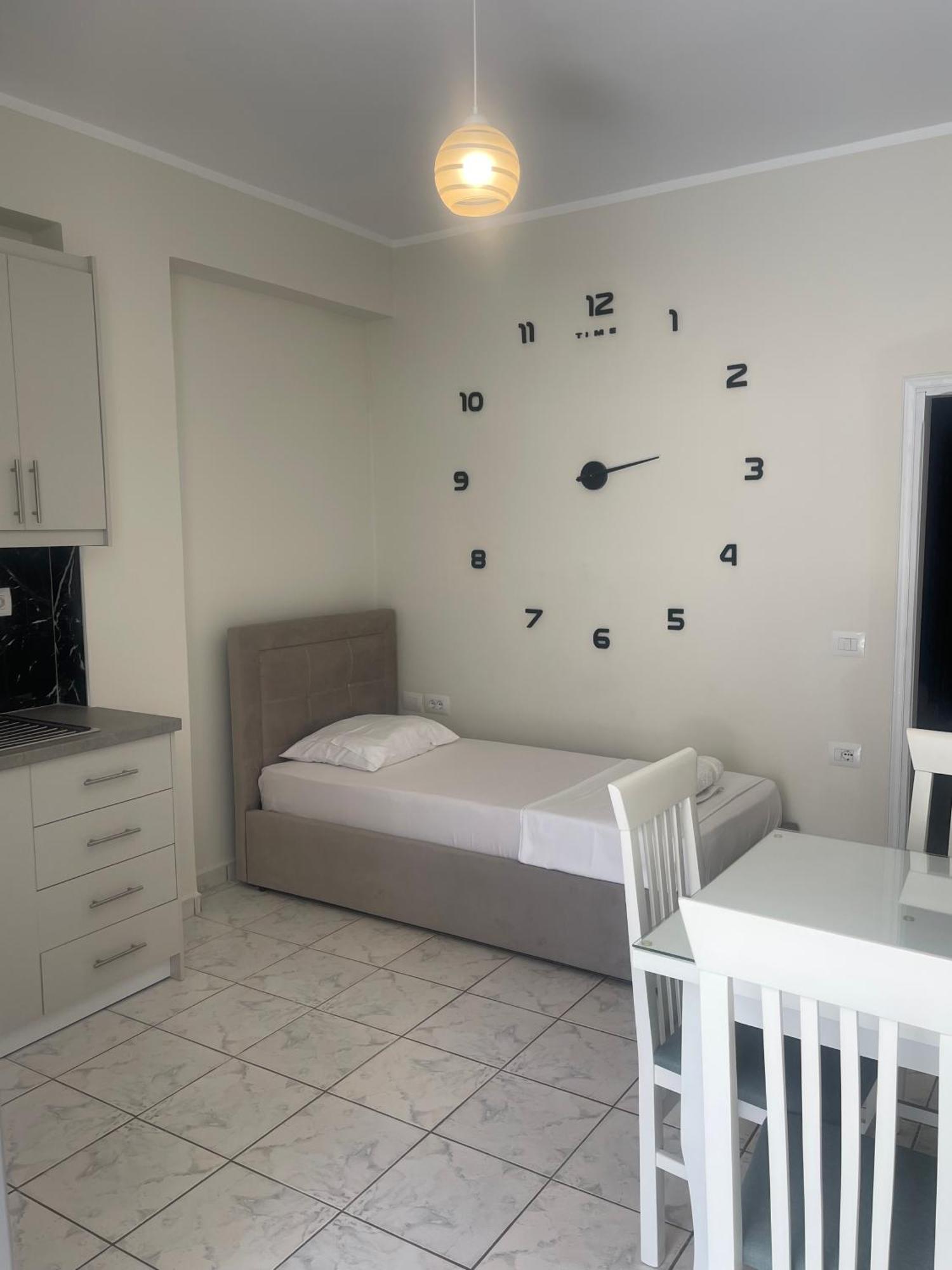Sunflower Apartments Sarandë Eksteriør billede