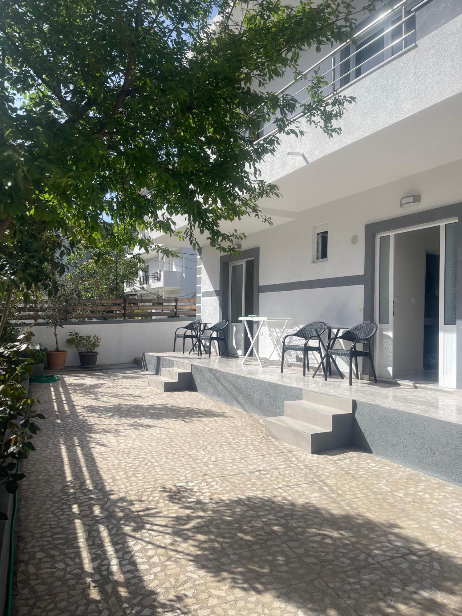 Sunflower Apartments Sarandë Eksteriør billede