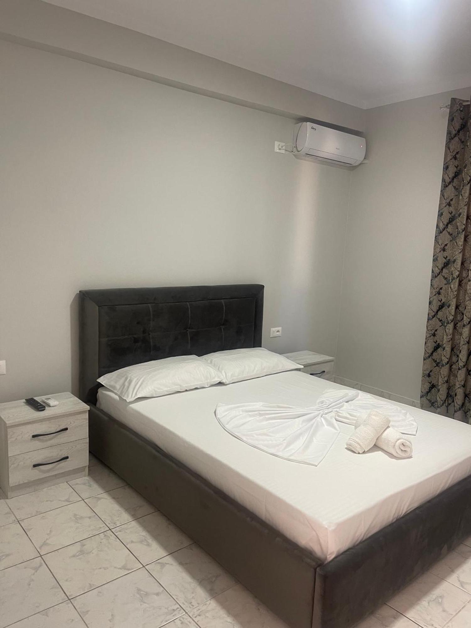 Sunflower Apartments Sarandë Eksteriør billede