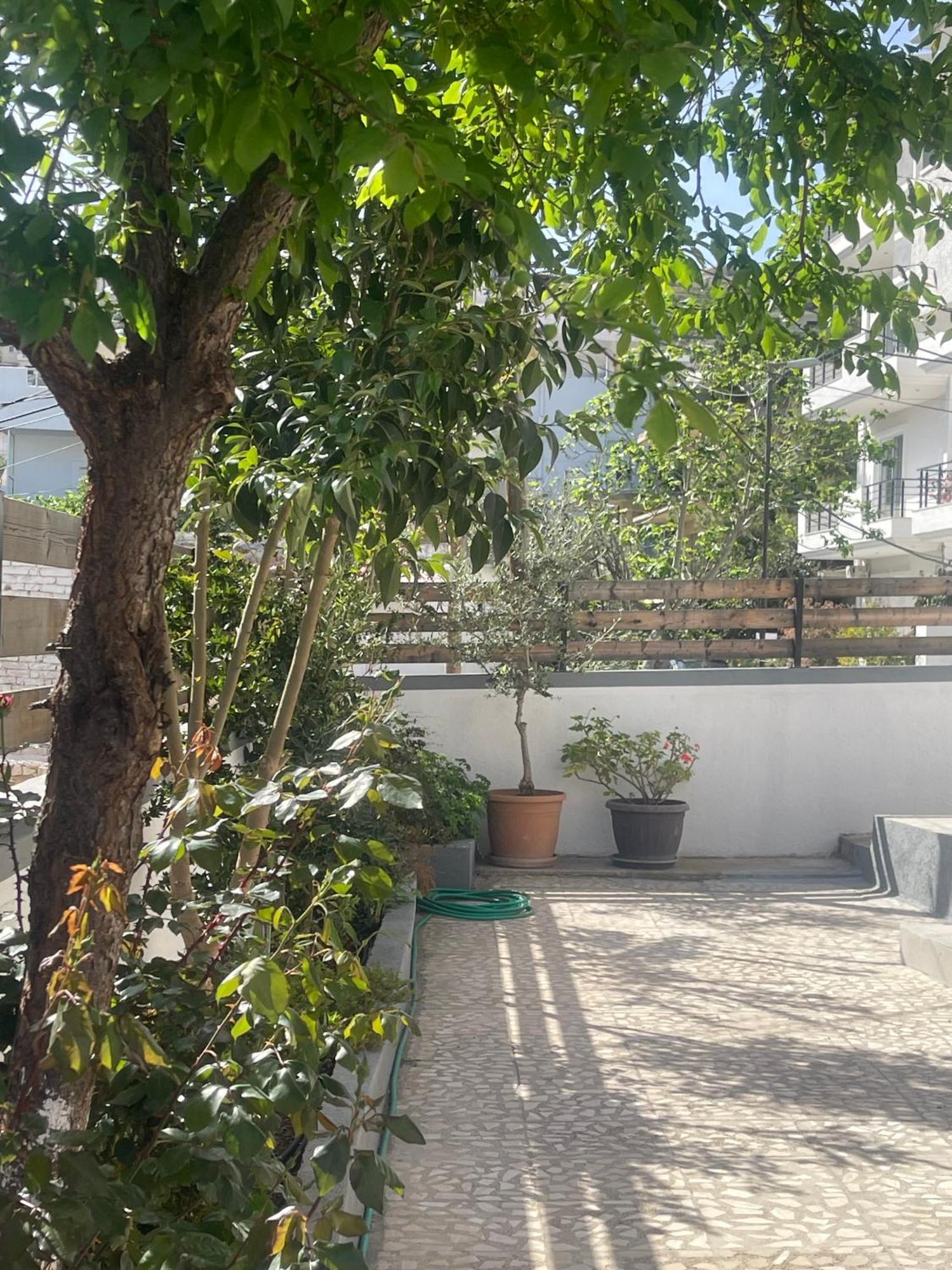Sunflower Apartments Sarandë Eksteriør billede