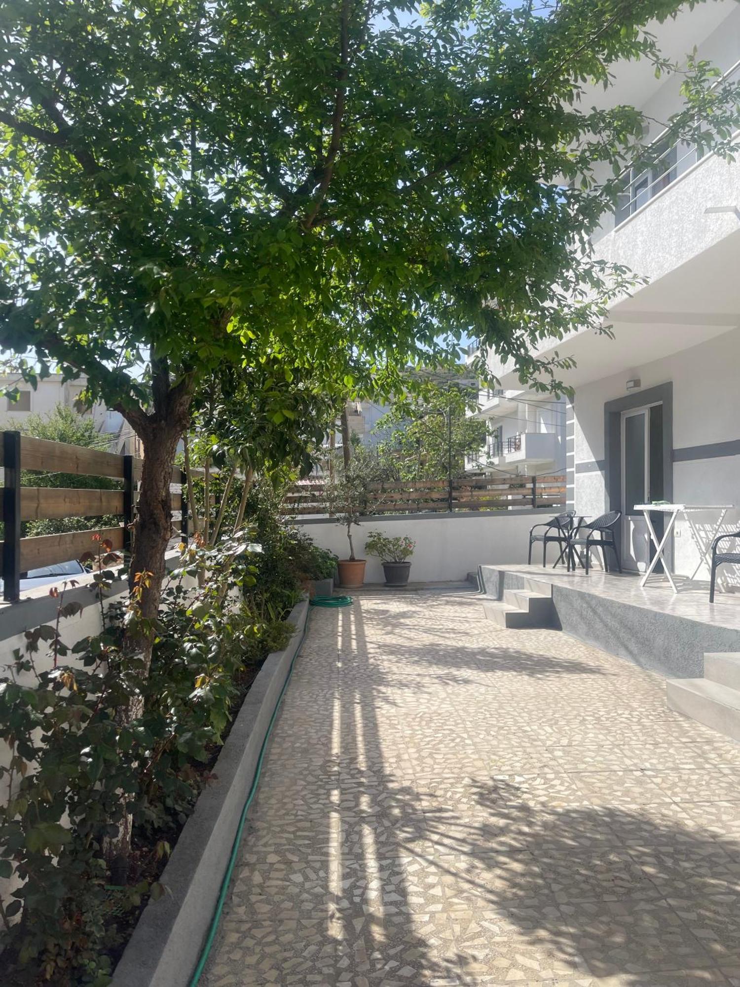 Sunflower Apartments Sarandë Eksteriør billede