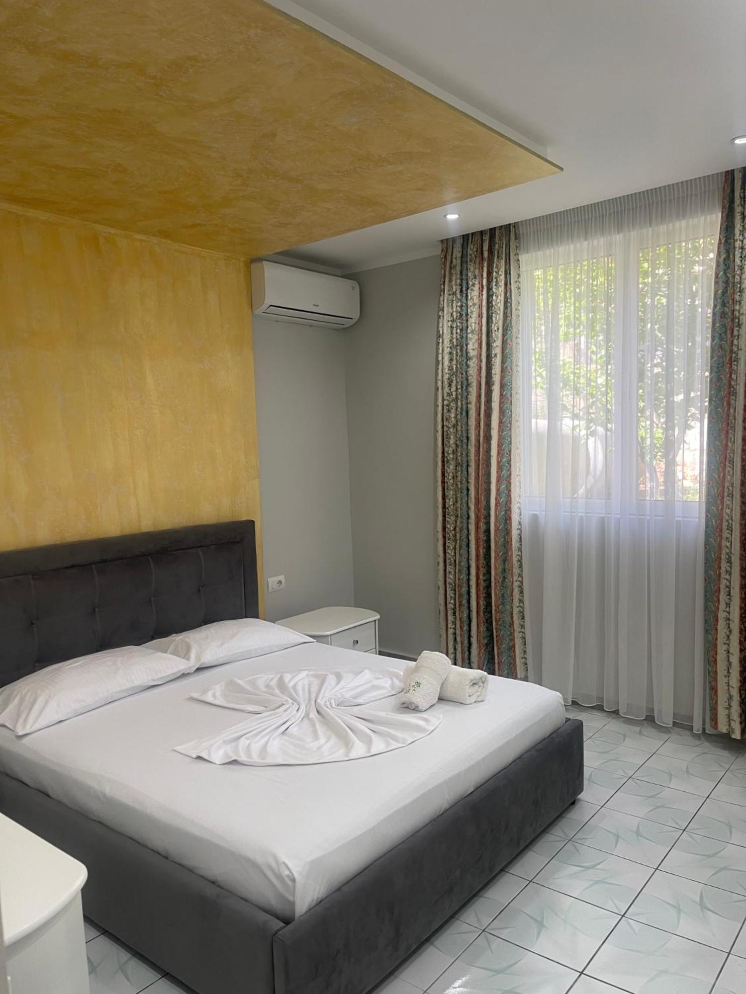 Sunflower Apartments Sarandë Eksteriør billede